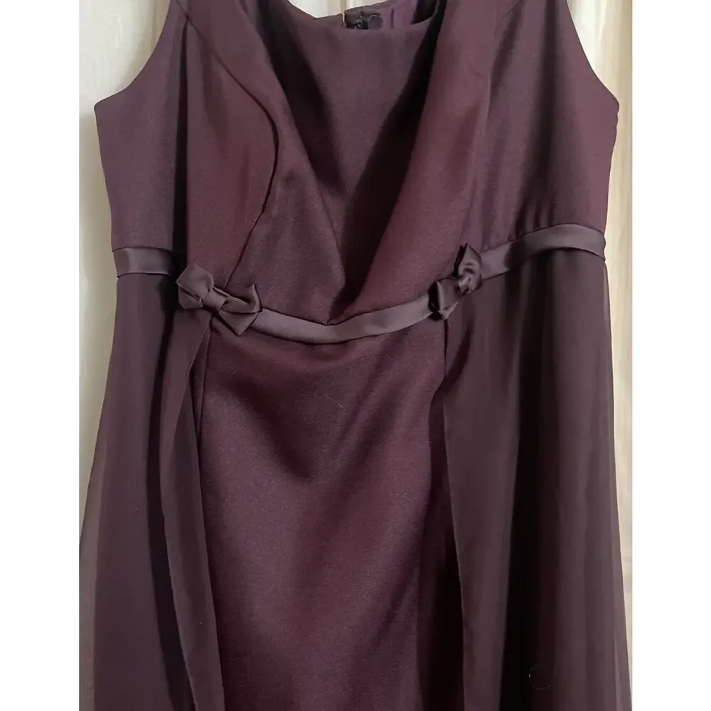 Champagne Formals Women’s Gown Size 38 (US 8) Burgundy Long Chiffon Sleeveless‎